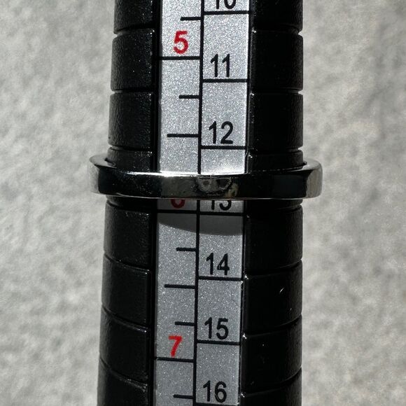 NIB Pretty Bird Modern Geometric Pave Crystal CZ Silver tone Stack Ring Sz 5.75 - Picture 4 of 10